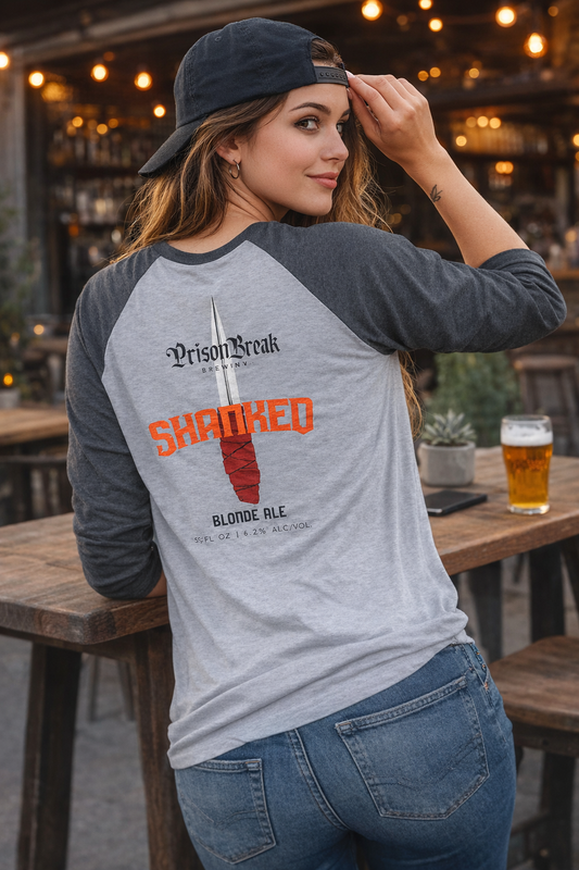 Baseball Raglan Tee — Classic Two-Tone 3/4 Sleeve Shirt